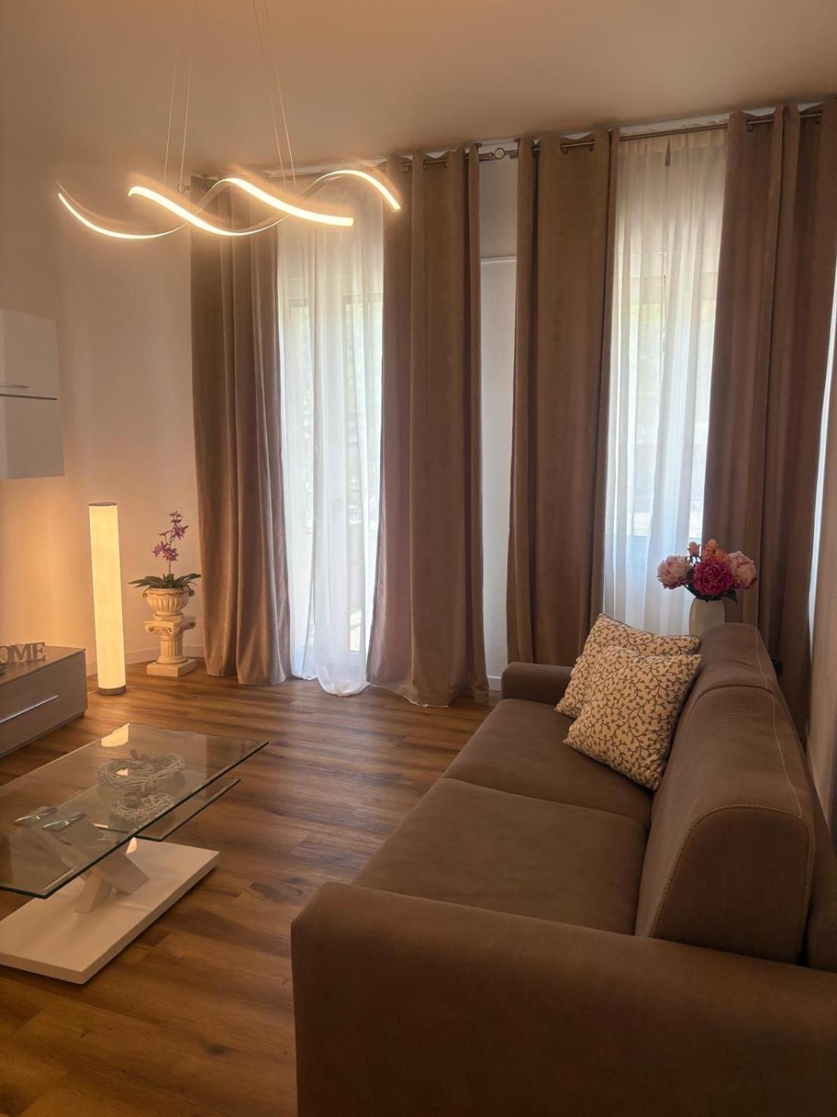 Valley House Roe Екстериор снимка