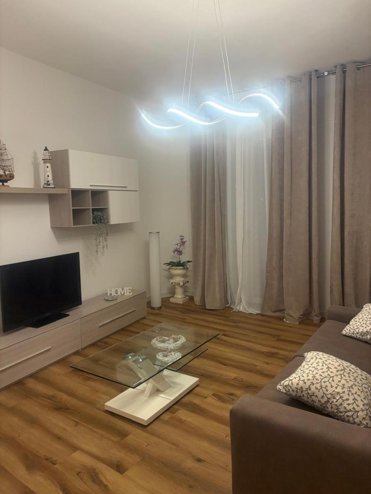 Valley House Roe Екстериор снимка